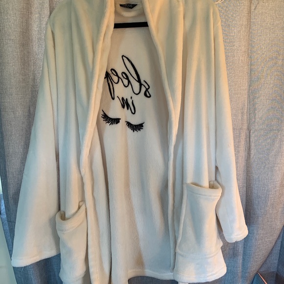 Soft Robe - Picture 2 of 2